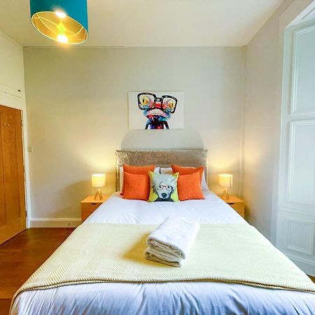 Desirable 2 Bed Apt Near Edinburgh Castle Екстериор снимка