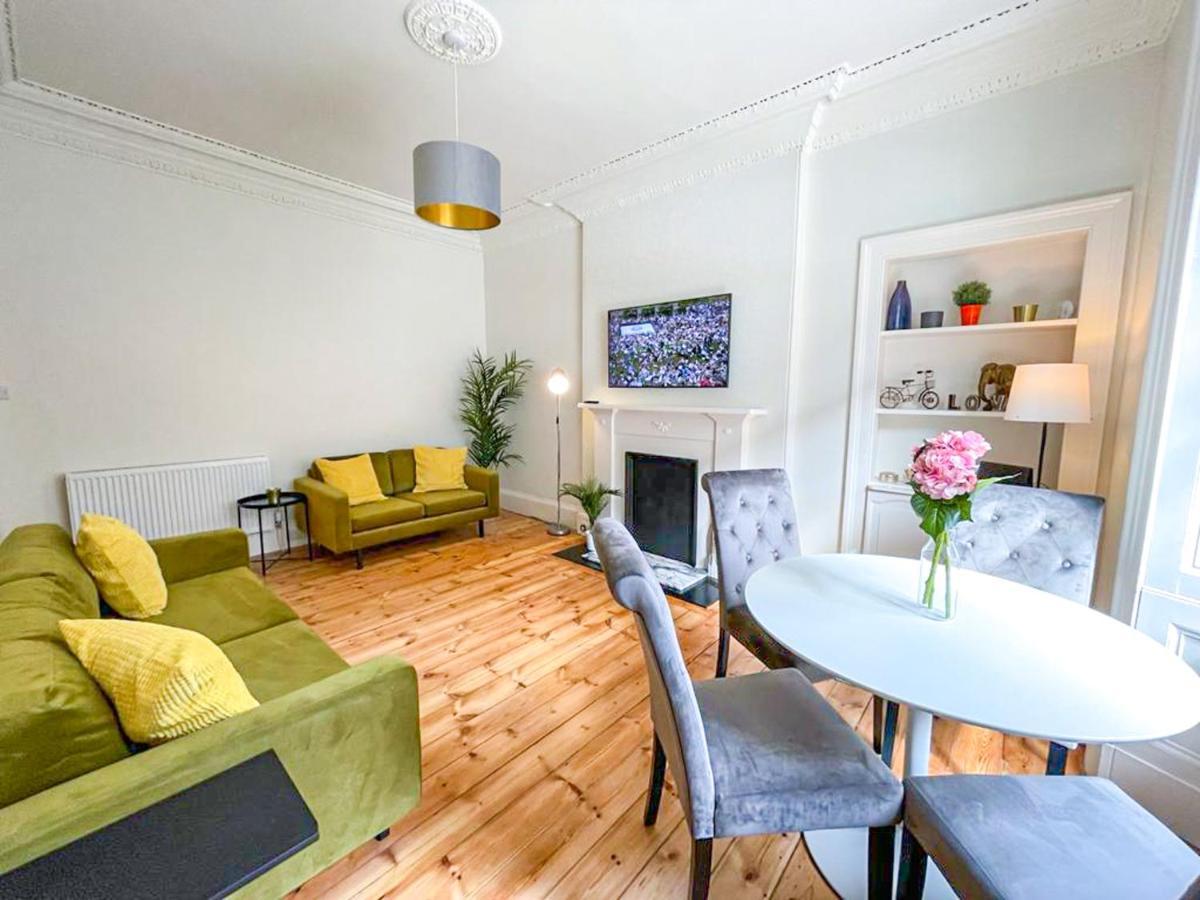 Desirable 2 Bed Apt Near Edinburgh Castle Екстериор снимка
