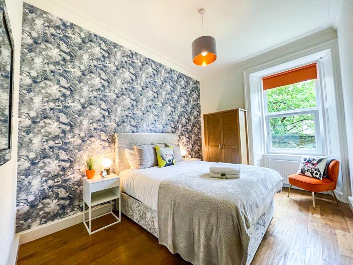 Desirable 2 Bed Apt Near Edinburgh Castle Екстериор снимка