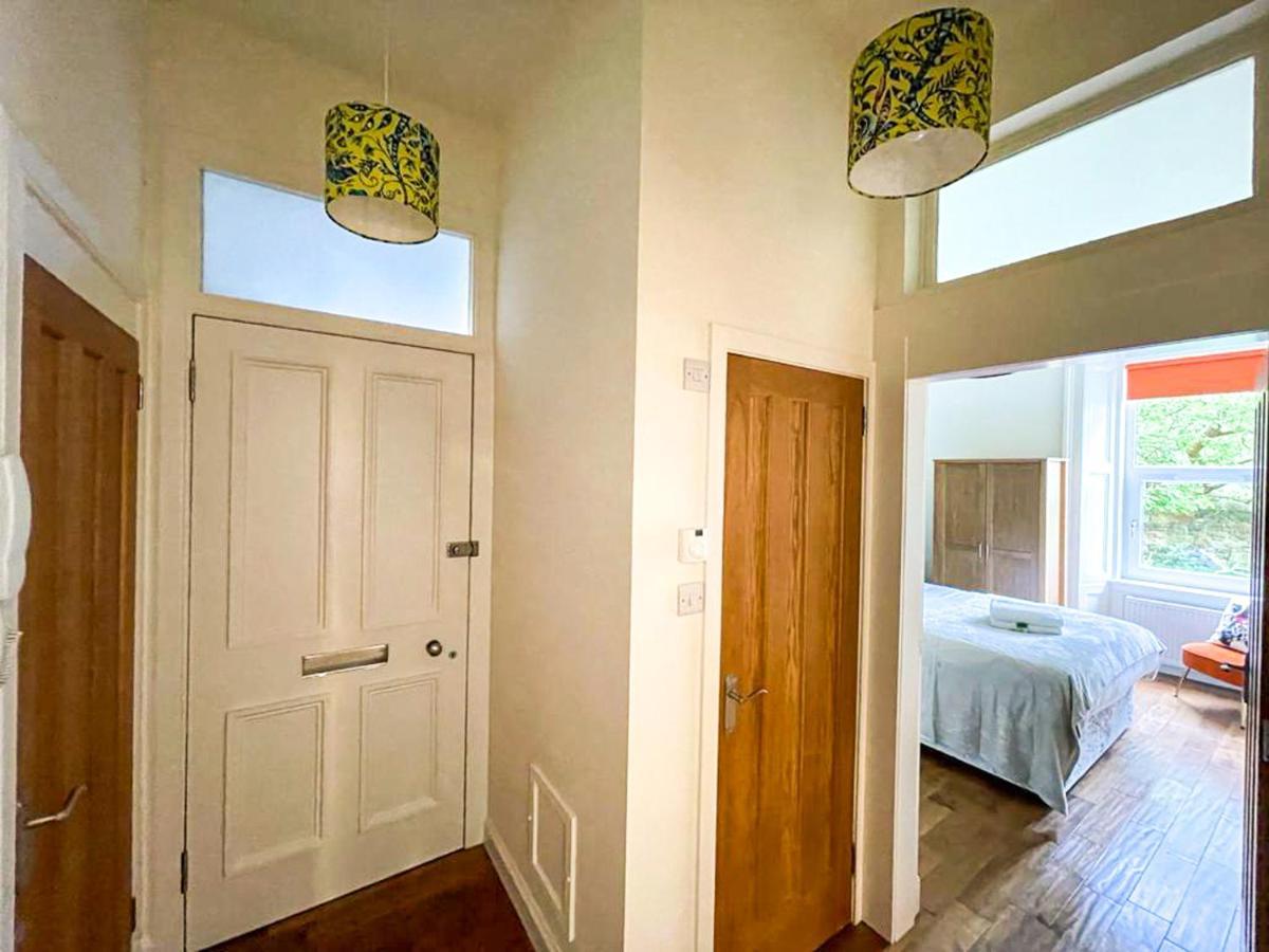Desirable 2 Bed Apt Near Edinburgh Castle Екстериор снимка